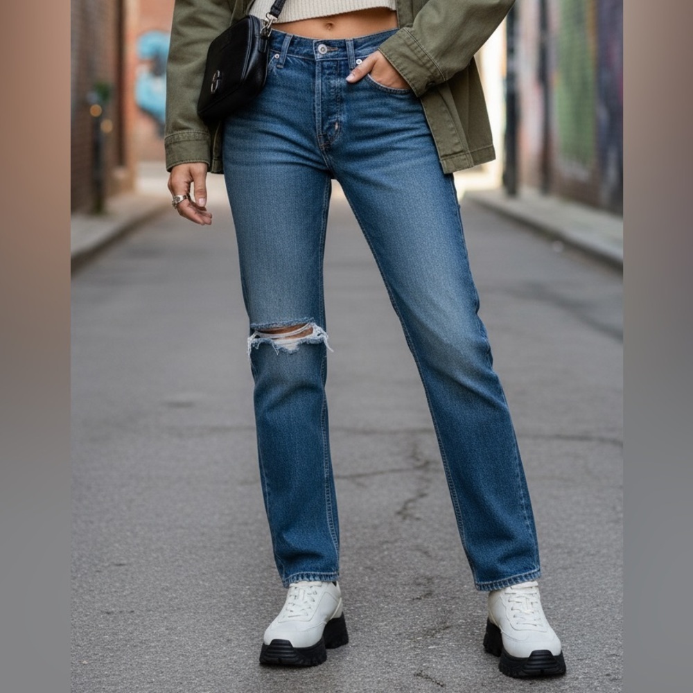Everlane The Cheeky Jean Crop Dark Wash Distressed